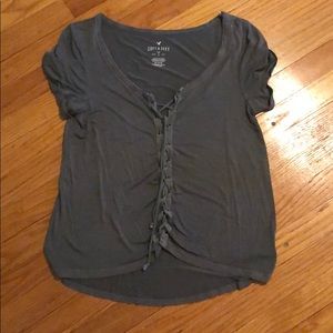 American Eagle size M tee